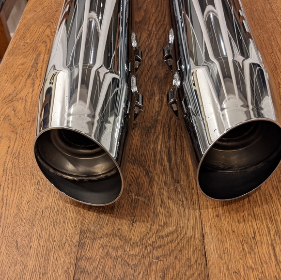 Harley Davidson slip on exhaust mufflers for touri - Picture 1 of 8
